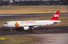 Dia D-ALTD Airbus A320-214 LTU Flugzeug 35mm ungerahmt O55-2-2