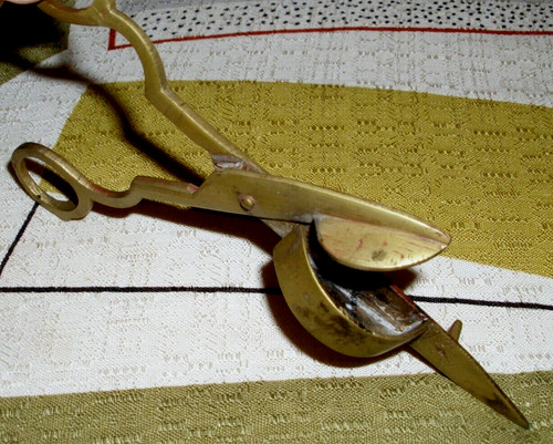 Dochtschere aus messing alte - messing!,