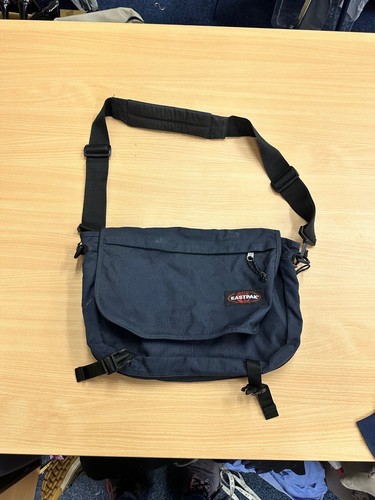 Eastpak umhängetasche - eastpak,