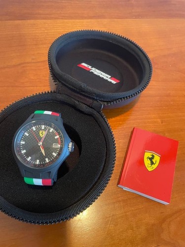 Scuderia ferrari pit crew - pit,