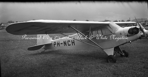 Piper j3c cub - cub, um