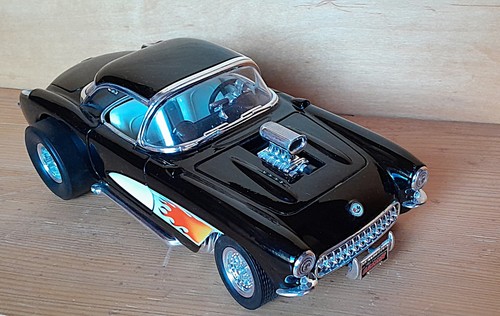 Roadlegends chevrolet corvette - chevrolet,