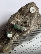 Seltene klare Smaragd X auf