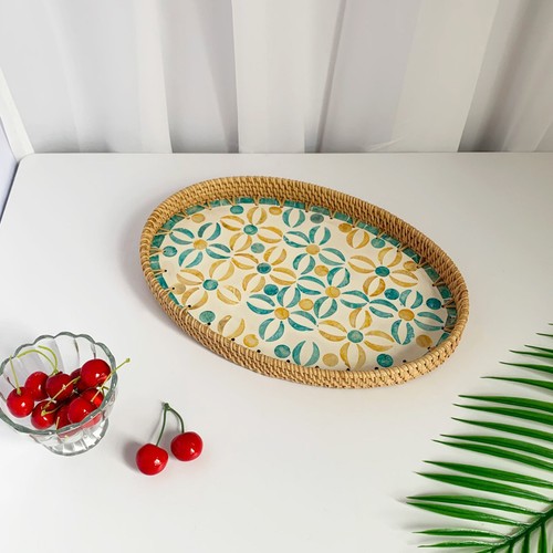 Handgefertigtes rattan tablett - handgefertigtes, rattan-tablett