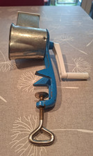 alte Reibe Raspel Küchenreibe Reibemaschine Trommelreibe mit Kurbel DDR