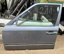 Mercedes W124 Tür VORNE  LINKS