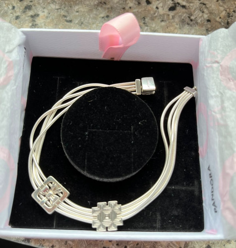 Pandora armband mit charms - pandora,