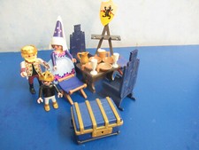 Figuren gedeckter Ritter Tisch