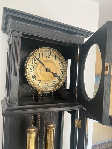 Antike standuhr mit pendel und - antike,