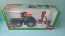 siku Farmer 3659 Traktor mit Kuhn Böschungsmähwerk 1:32 wie NEU .