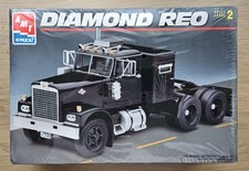 AMT/Ertl 8137 Diamond Reo