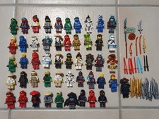 50 LEGO Ninjago Minifiguren mit Zubehör Sammlung Konvolut