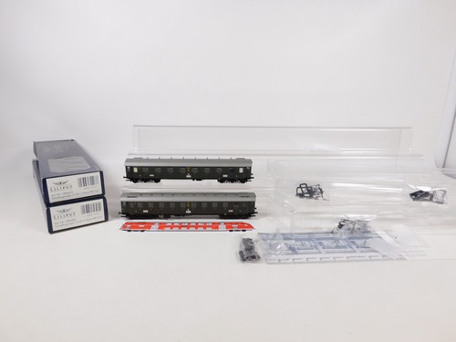 Liliput 2x personenwagen - liliput,