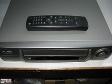 VHS-Videorecorder Universum VR