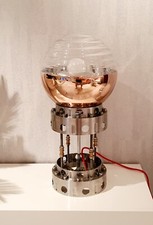 Einmalige Designer-Tischlampe aus massivem Edelstahlteile Unikat