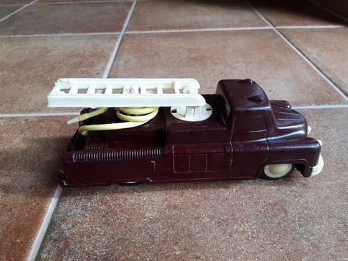 Ddr auto igra bakelit - igra,