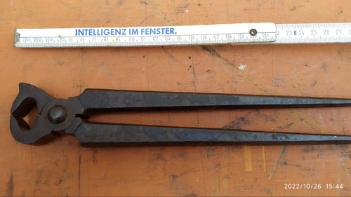 Altes antikes werkzeug - antikes,