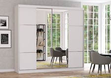 Schwebetürenschrank