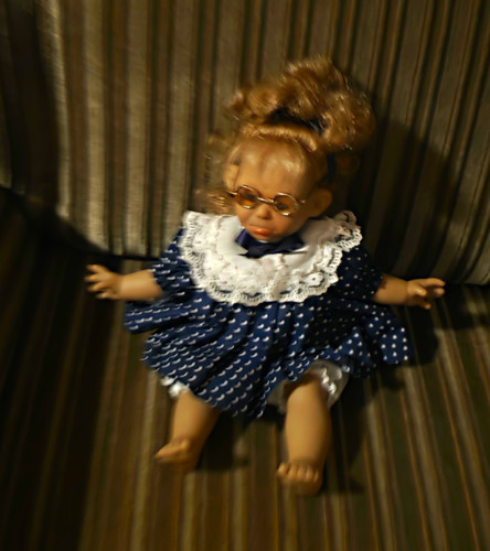 Babypuppe mädchen mit - mit, brille