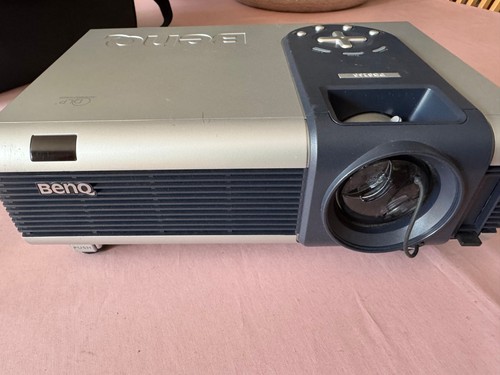 Benq beamer pb8260 - benq,