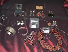 Geschenk Ideen Halsschmuck, Schmuck, Ohrringe, Armreif, Haarschmuck, Bijoux II