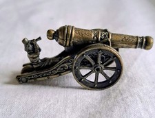 Miniaturmodell einer Kanone