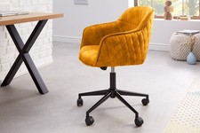 Höhenverstellbarer Bürostuhl