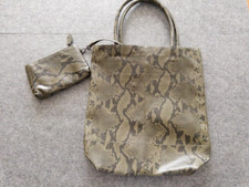 Süße Tasche von Zebra mit Reptilienprint, neuwertig!!