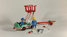 Playmobil Flugzeugschlepper