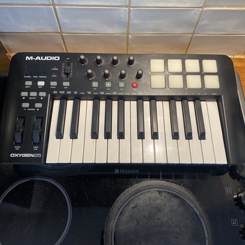 Audio oxygen midi - m-audio,