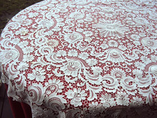 Antike Runde Tischdecke