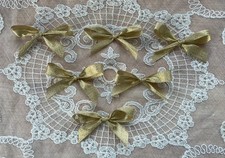 Kleine goldene schleifen x - schleifen,