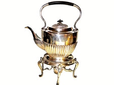 TEEKANNE STÖVSCHEN ENGLAND VERSILBERT 120 JAHRE AUS OMA´S VITRINE MIT PUNZEN