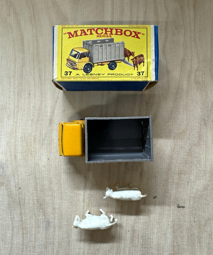 Matchbox series cattle - series,