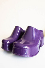 Lila Mule-Schuhe der Marke