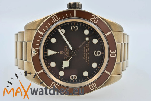 Tudor heritage black bay - bay,