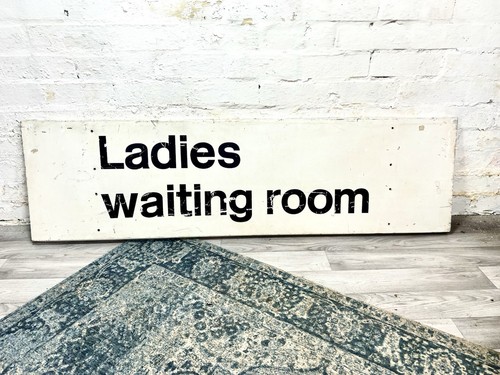 Ein vintage damen wartezimmer - ein,