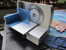 SIEMENS MS 70001/01 Allesschneider * Brotschneidemaschine, Typ AS8ST Silberfarbe