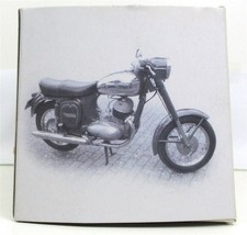 Atlas 1:24 Motorrad Simson