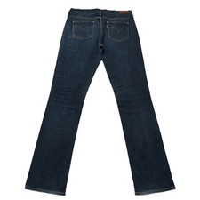 Levi’s Slight Curve Classic