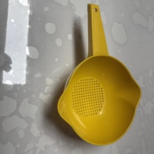 Tupperware Goldregen Sieb ca. 950ml in Gelb
