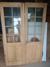 Alte Fichtenholz-Zimmertüren