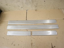 Mercedes ML W163 4 X Einstiegsleisten AMG Chrom links rechts  =O