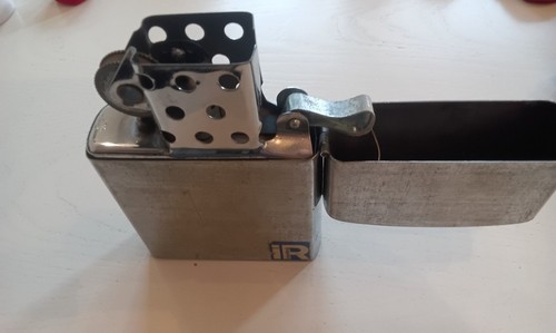 Vintage benzin feuerzeug - vintage,