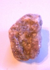 Lepidolith  Rohstein Afrika (Y208)  Schau mal durch !
