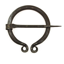 Geschmiedete Fibel einfach eingerollt 6cm Frühmittelalter Wikinger Mittelalter
