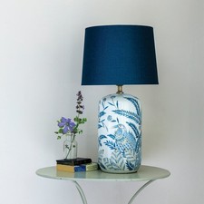 Lampe Vögel im Laub mit blauem Schirm