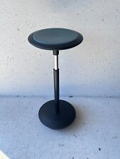 Wilkhahn Stitz Hocker Stehhilfe Stehhocker Graugrün Leder Höhenverstellbar