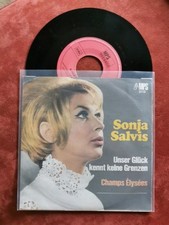 Sonja Salvis: Unser Glück Kennt Keine Grenzen / Champs Elysees