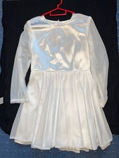 Weißes irisches Tanzkleid